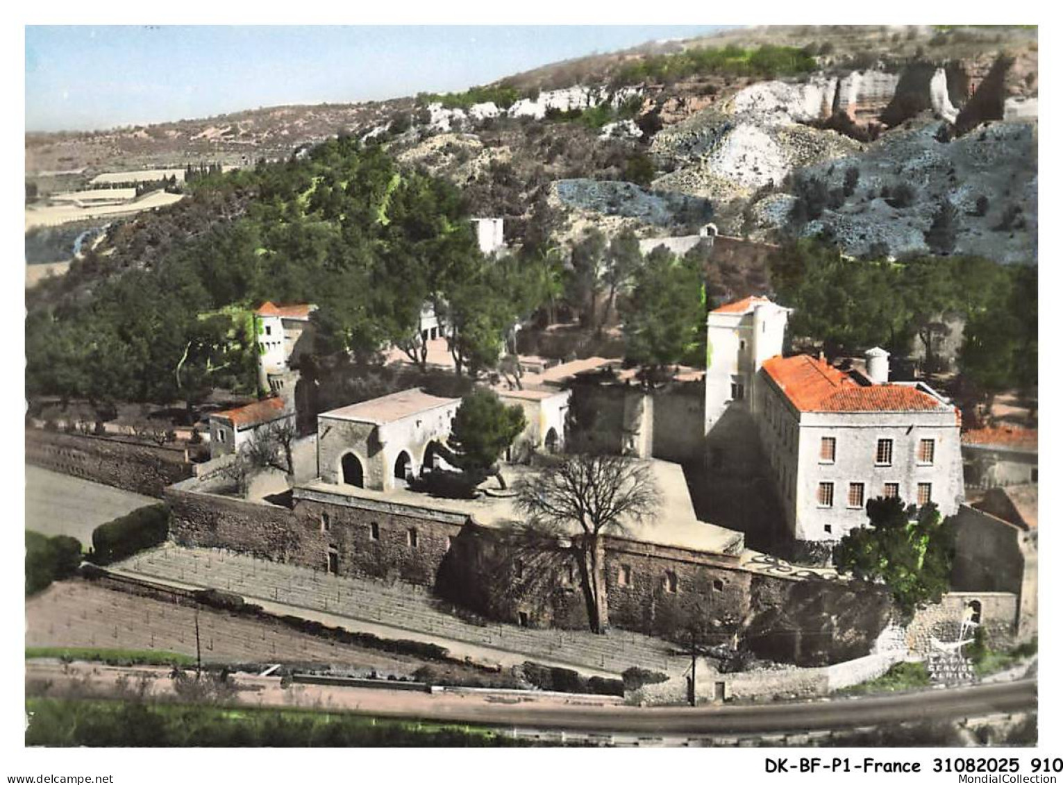 DK-BFP1-0456-84 - CAUMONT-SUR-DURANCE - En avion au-dessus - Le chateau de la chartreuse
