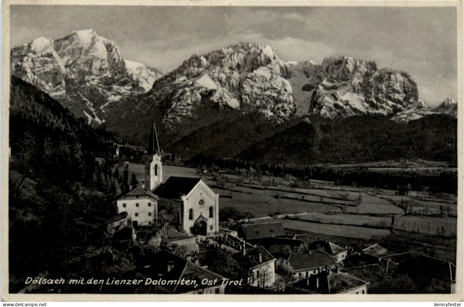 Dölsach mit den Lienzer Dolomiten