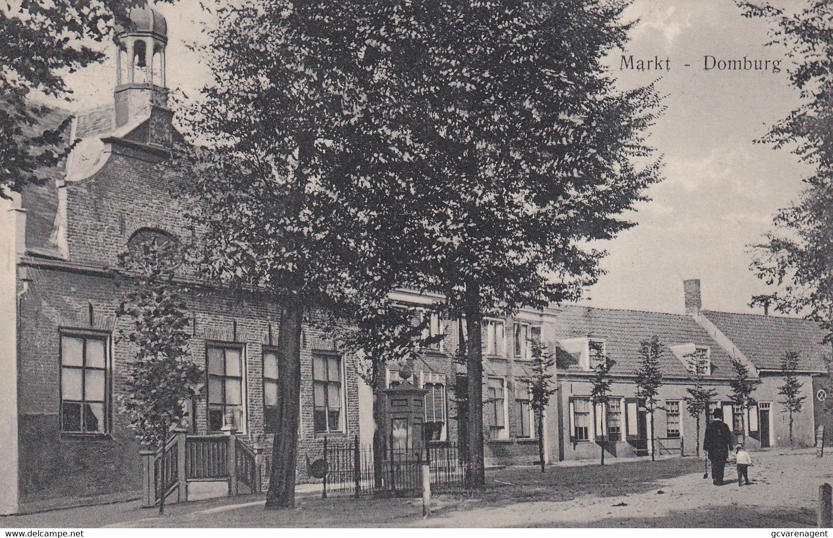 DOMBURG      MARKT