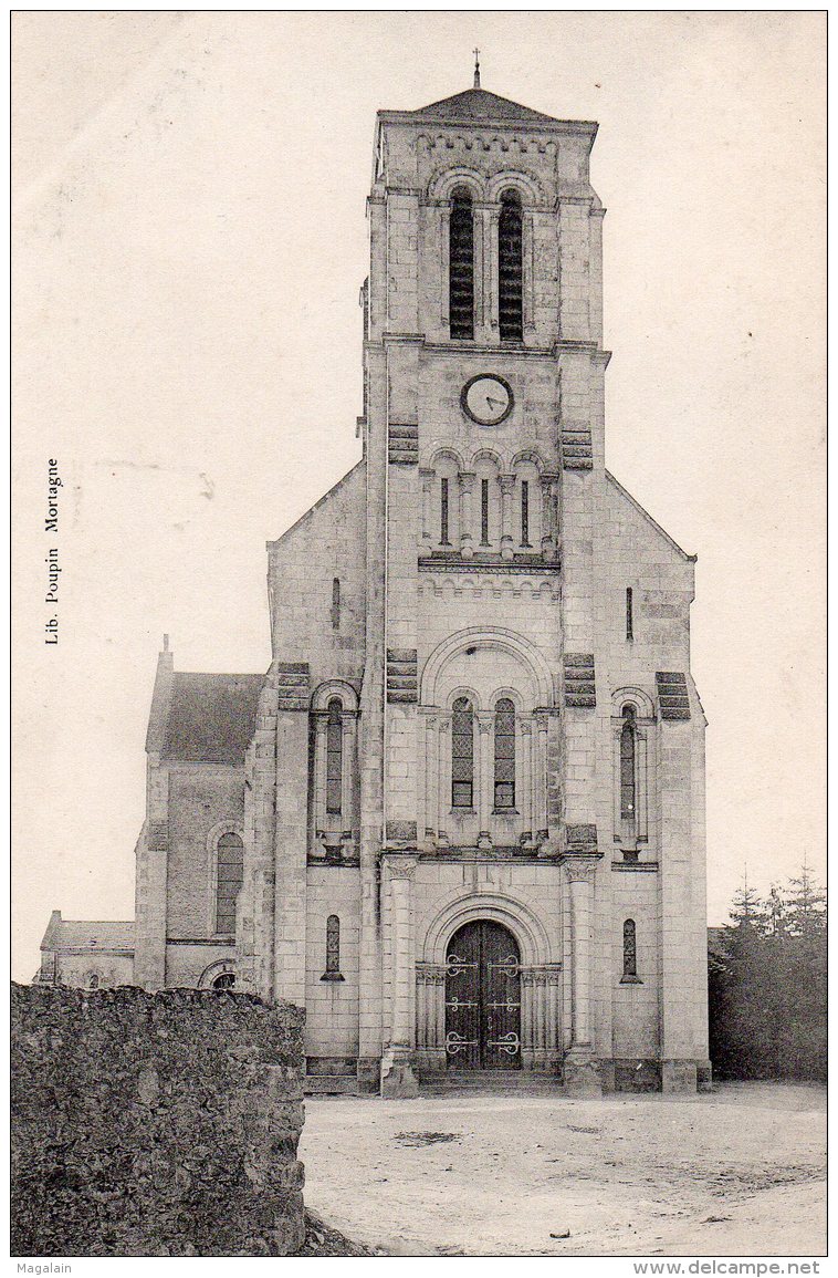 Dompierre sur Yon : l'église