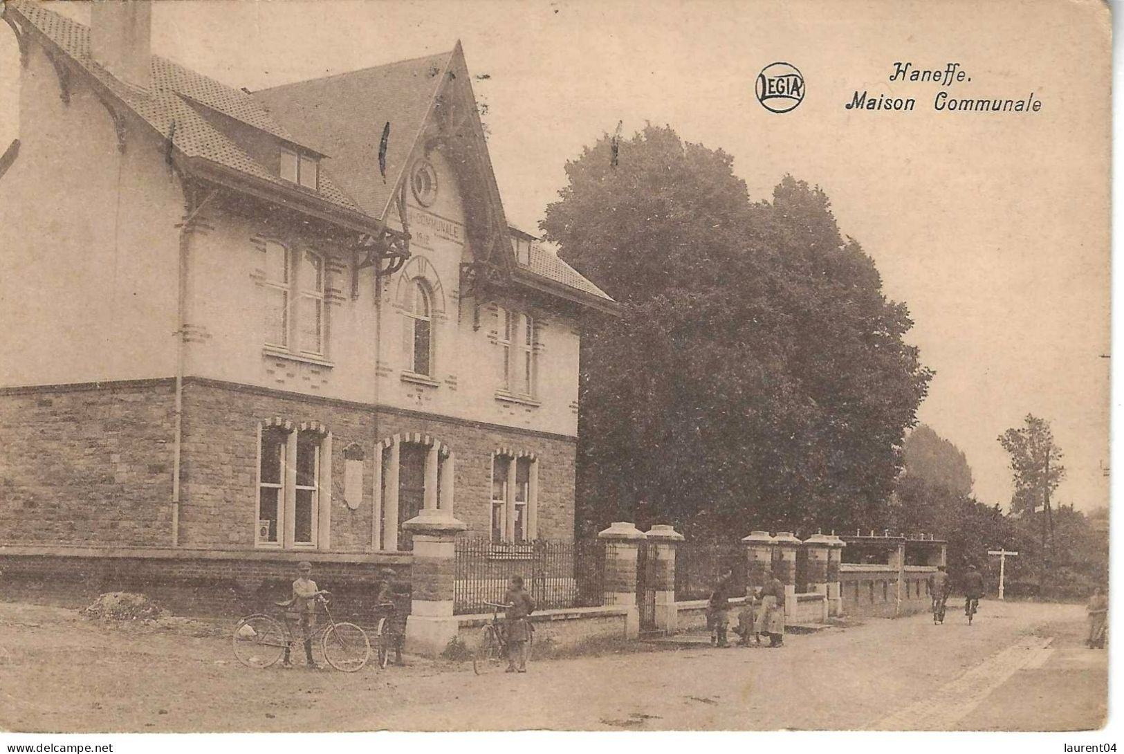 DONCEEL. HANEFFE.  MAISON COMMUNALE. ANIMATION.