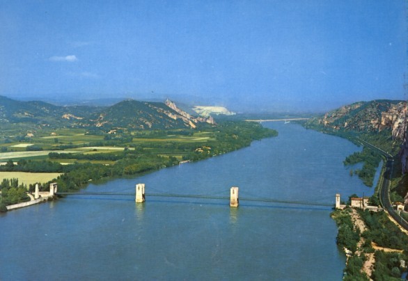 DONZERE ... LE PONT SUR LE RHONE