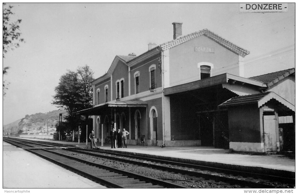 Donzere : photo de la gare  des années 1950 1960