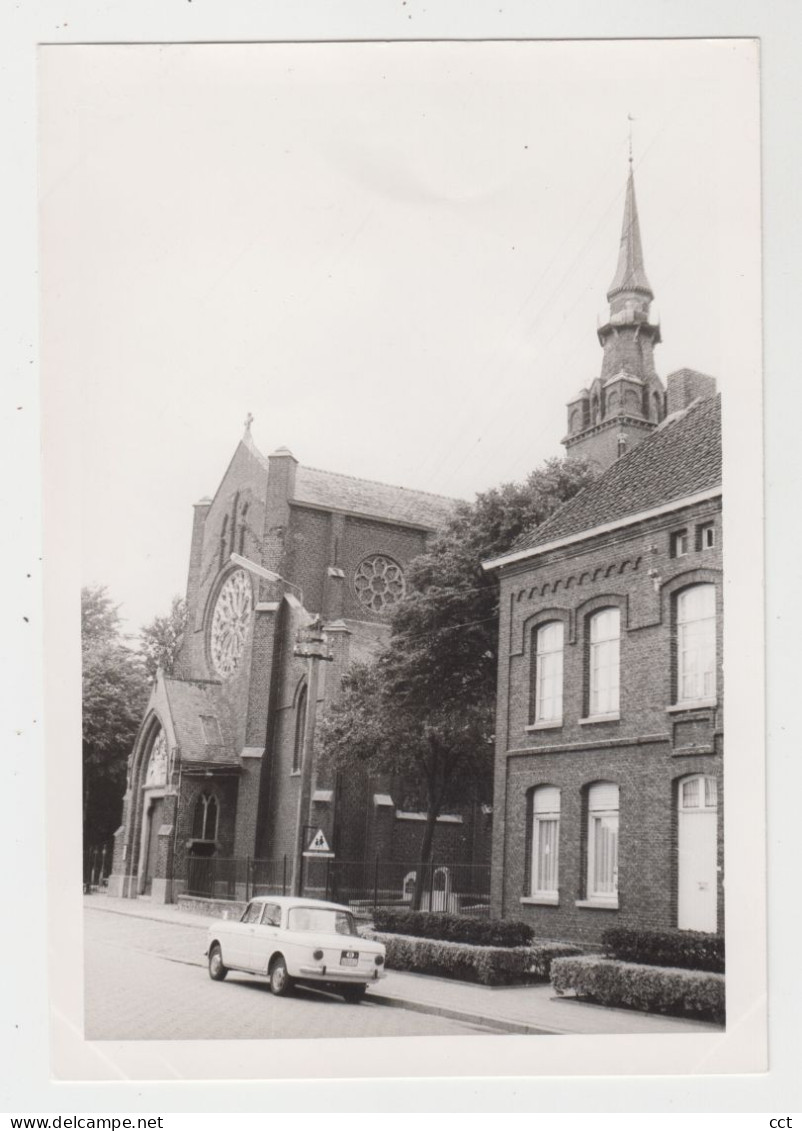 Doomkerke  Ruiselede   FOTO van de kerk