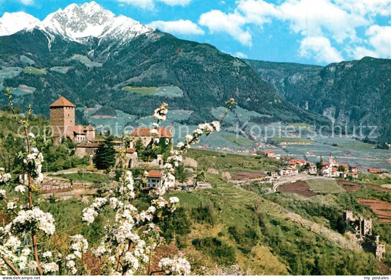 Dorf Tirol Schloss und Dorf