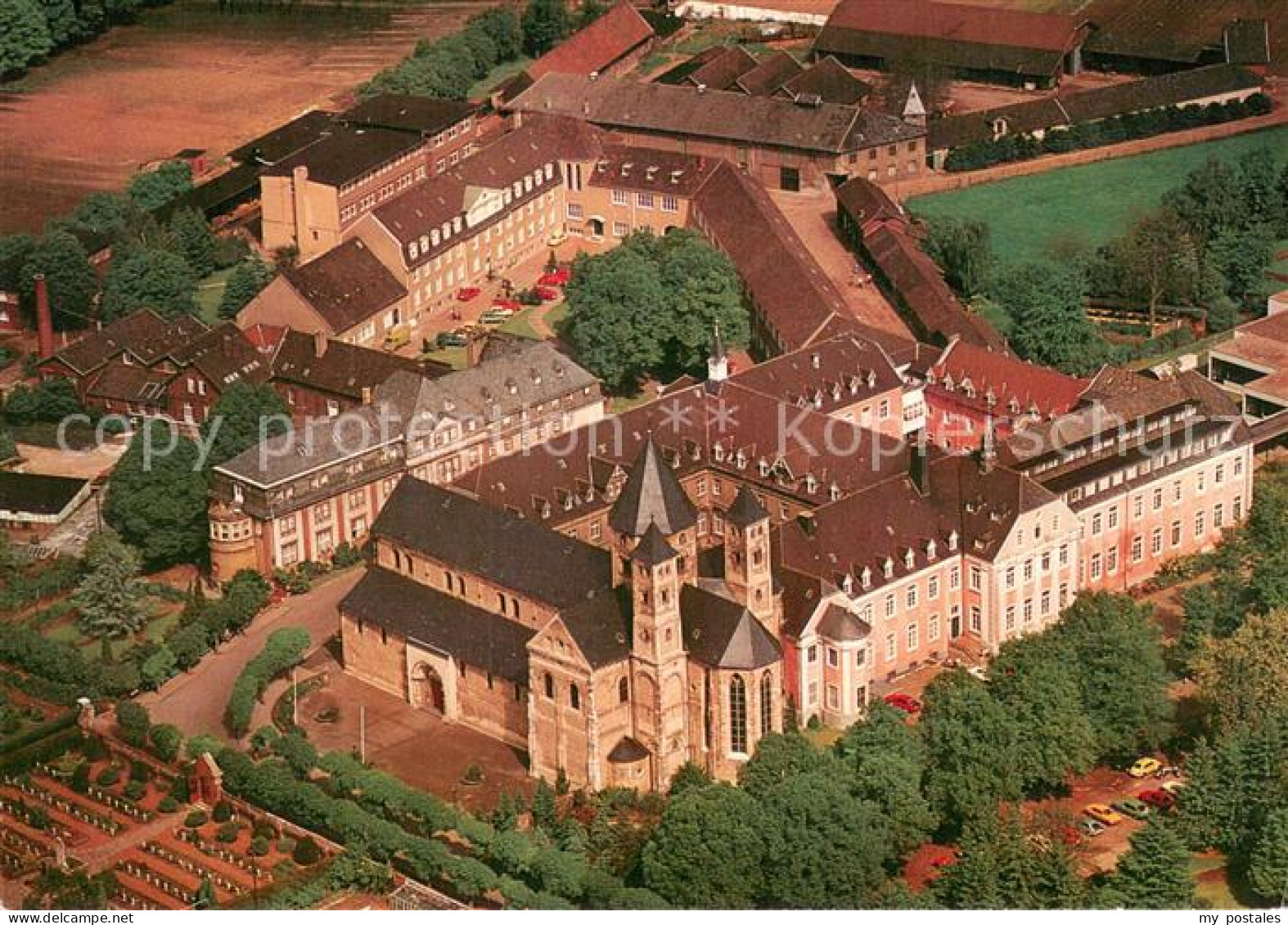 Dormagen Missonshaus der Spiritaner Fliegeraufnahme