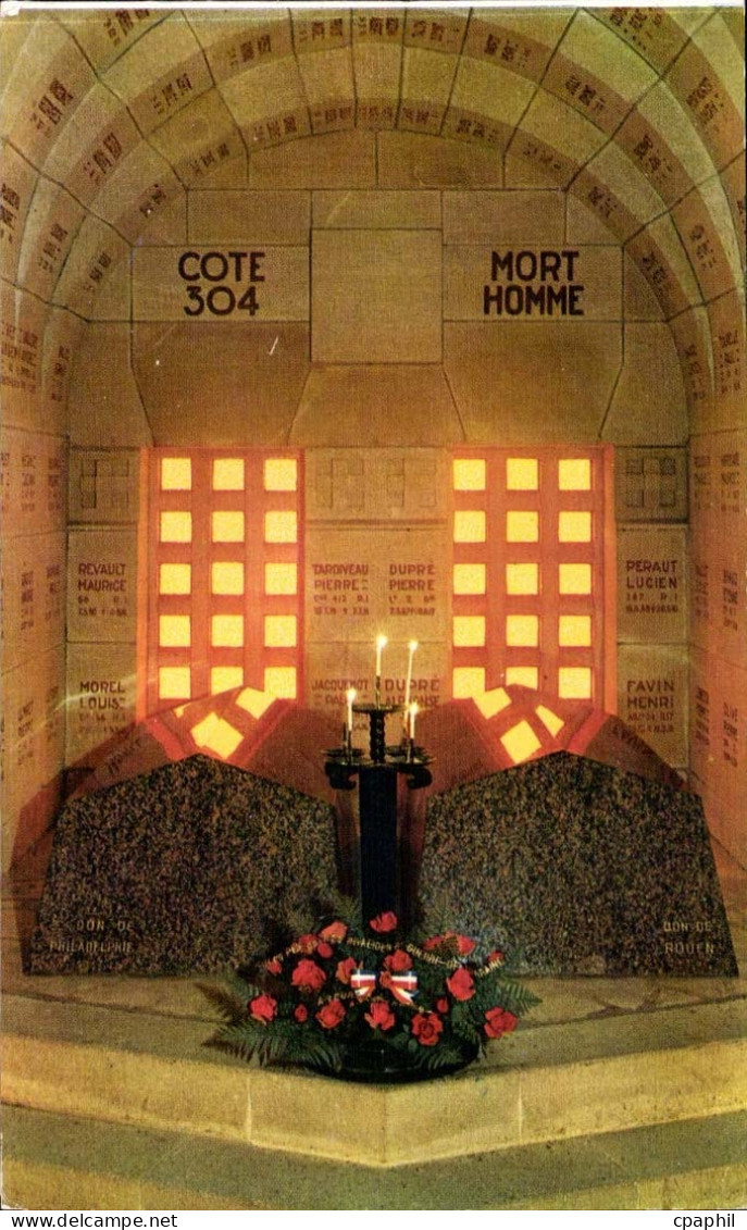 Douaumont CPA Ossuaire