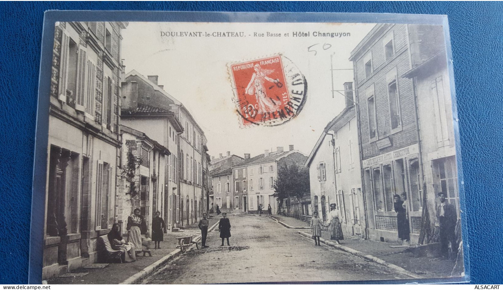 doulevant le chateau , hotel changuyon