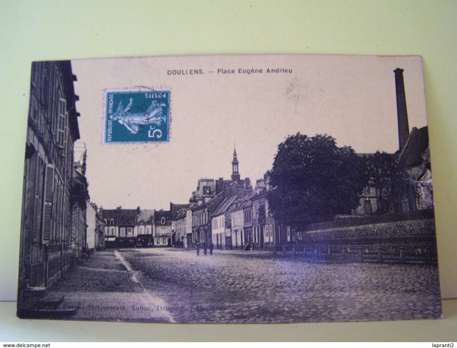 DOULLENS (SOMME) PLACE EUGENE ANDRIEU