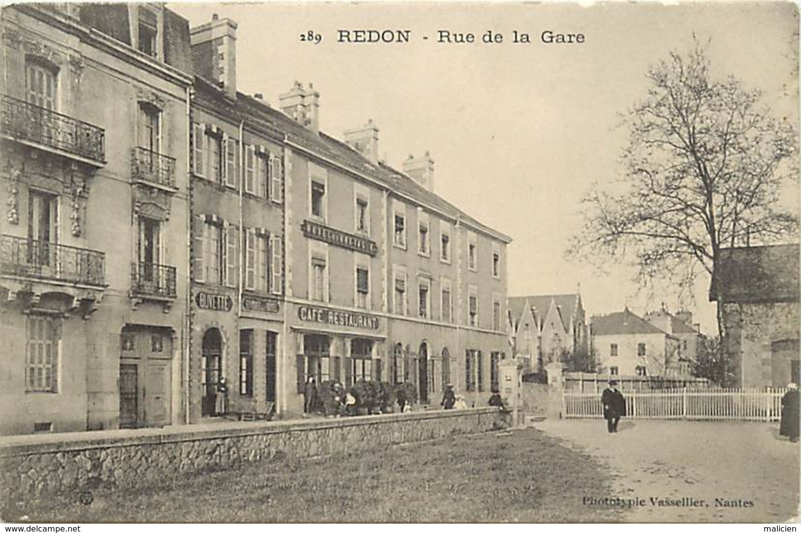 dpts div.-ref-AF637- ille et vilaine - redon - rue de la gare - hotel de bretagne -  cafés - hotels et restaurants -