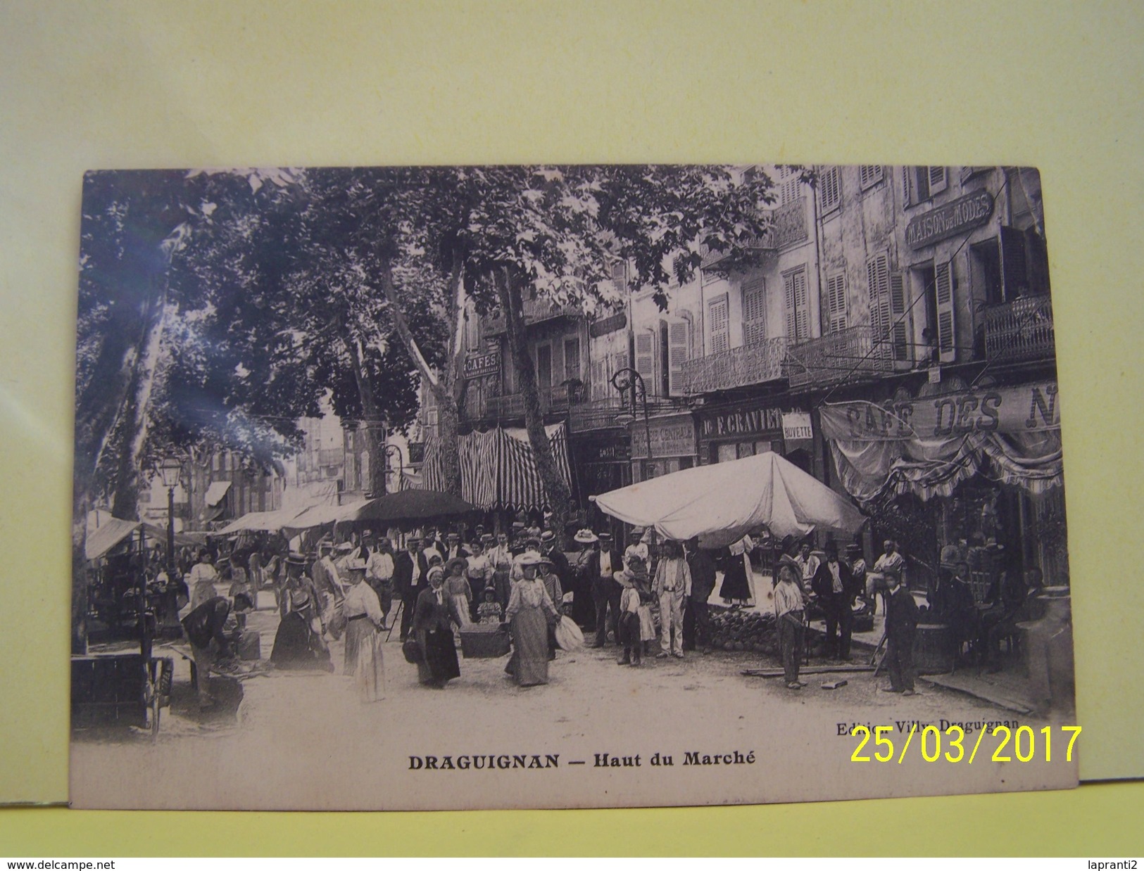 DRAGUIGNAN (VAR) LES COMMERCES. LES MAGASINS. HAUT DU MARCHE