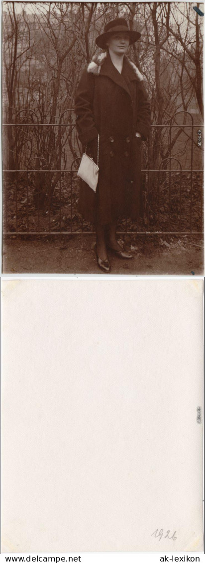 Dresden Drježdźany Frau im Großen Garten  Fotokarte 1926