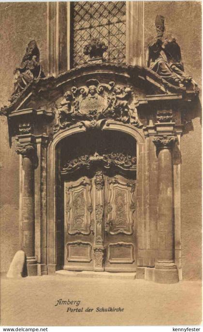 Amberg, Portal der Schulkirche