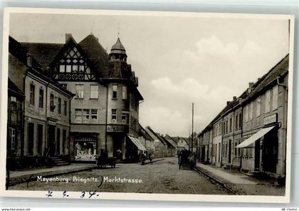 16945 O1922 Meyenburg , Prignitz - Marktstraße Fuhrwerke - 13491975