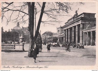 ALLEMAGNE BERLIN REICHSTAG ET PORTE DE BRANDEBOURG