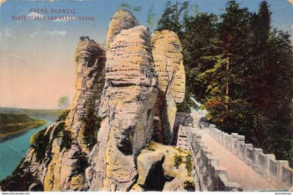 L010 Germany Sachs Schweiz Basteifelsen Bastei Rocks vintage postcard