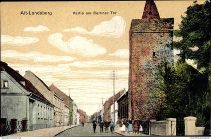 CPA Altlandsberg in der Mark, Straßenpartie am Berliner Tor, Fahrradfahrer