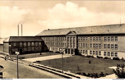 CPA Lauchhammer Mitte in der Niederlausitz, III. Oberschule, Heinrich Zille Straße
