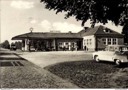 CPA Niemegk im Kreis Belzig in Brandenburg, ROSTSTÄTTE, Autobahn-Raststätte, Autos, Menschen
