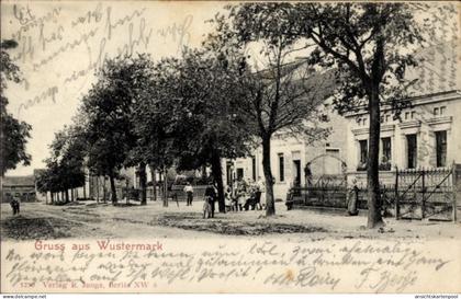 CPA Wustermark im Havelland, Stadtansicht historische Gebäude, Bäume, Menschen auf der Straße
