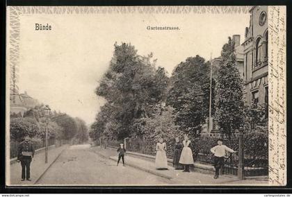 AK Bünde, Gartenstrasse mit Anwohnern