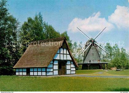 Cloppenburg Kappenwindmuehle Muellerhaus