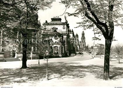 DRESDEN Elbe Bruehlsche Terrassen