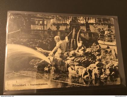 Düsseldorf 1910 neptunsbrunnen ouffet liege