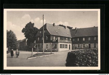 AK Frauenstein /Erzgeb., Bahnhotel Frauenstein mit Strassengabelung