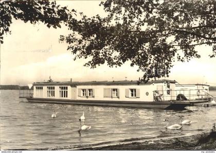 Zaue Wohnboote auf dem Schwielowsee