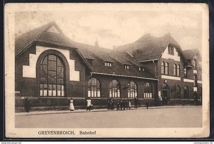 AK Grevenbroich, Bahnhof mit Reisenden