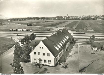 Leipheim Krs Günzburg 1956 Privatkarte " Altes Autobahn-Resthaus und Hotel " Ansichtskarte