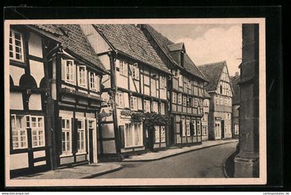 AK Gütersloh, Alte Fachwerkhäuser, Strassenpartie