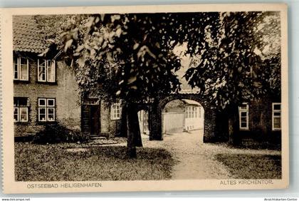 39948384 - Heiligenhafen , Holst