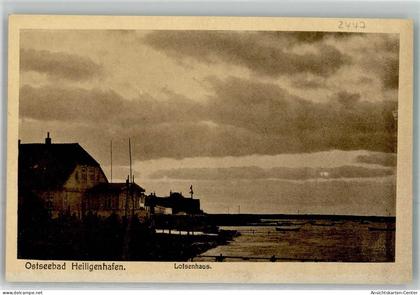 39948446 - Heiligenhafen , Holst