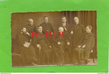 Cpa Photo -  HÜNFELD (Allemagne) - groupe de religieux originaires de METZ