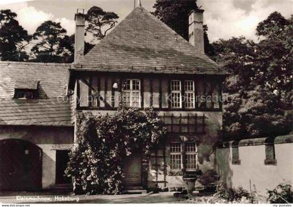 Kleinmachnow Hakeburg Fachwerkhaus Herrenhaus Rankenpflanzen Wald