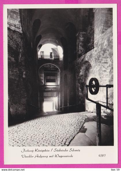 282732 / Germany - Festung Königstein (Saechs. Schw.)  Dunklen Aufgang mit Wagenwinde Foto Herihg PC 4387 Deutschland
