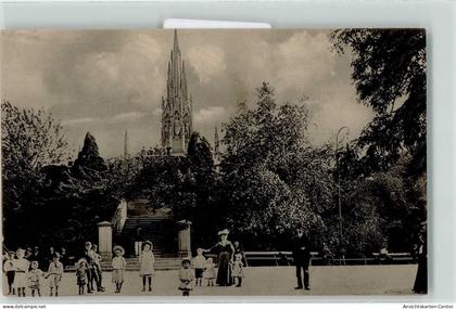 39227338 - Kreuzberg