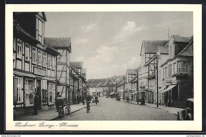 AK Lüchow / Dannenberg, Lange-Strasse mit Radfahrern