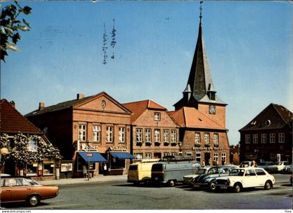 ALLEMAGNE - LUTJENBURG - Marktplatz - voitures - camionnettes