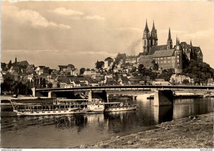 Meissen, Albrechtsburg und Dom und Elbdampfer Meissen