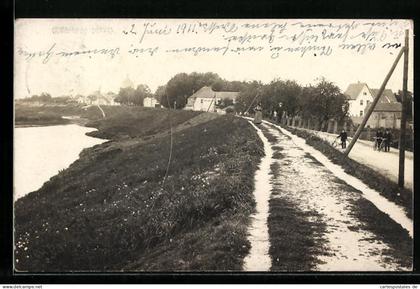 AK Mühlberg a. Elbe, Ortsansicht mit Strassenpartie