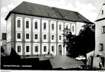 Neustadt Waldnaab Landratsamt