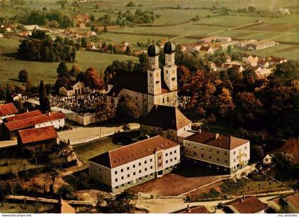 Gartlberg Pfarrkirchen Bayern Wallfahrtskirche Gartlberg Salvatorkolleg Zwiebelt