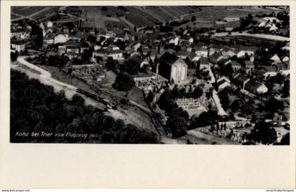 CPA Konz an der Mosel, Luftaufnahme von Konz, Mosel, Häuser, Straßen, Landschaft