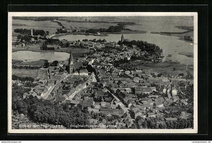 AK Röbel am Müritzsee, Teilansicht mit Kirche, Fliegeraufnahme
