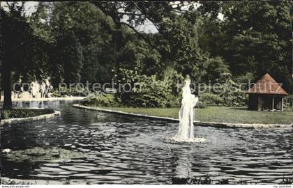 Ruesselsheim Main Stadtpark Fontaene