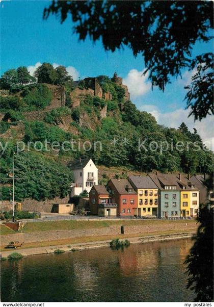 Saarburg Saar Altstadt mit Burganlage und Bergfried der Saarburg