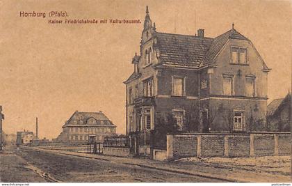 Deutschland - HOMBURG (Saarpfalz-Kreis) Kaiser Friedrichstraße mit Kulturbauamt